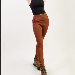 Early alder apparel pants in clay